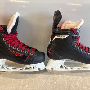 Used CCM RBZ Intermediate Hockey Skate Intermediate 4.5 11858-S000077295