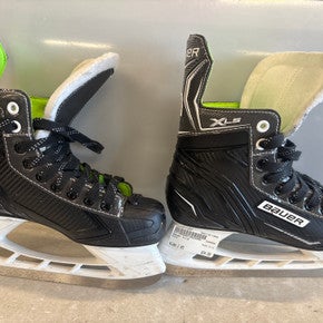 Used Bauer X-LS Junior Hockey Skate Junior 05 11858-S000077297