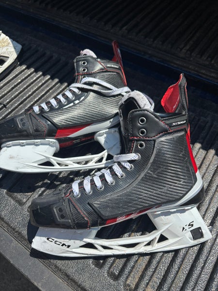 CCM JetSpeed FT4 Pro Hockey Skates Regular Width  Pro Stock 8.5 (Used)