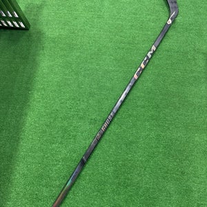 Intermediate CCM FT Ghost Hockey Stick Right Handed P28 (Used)