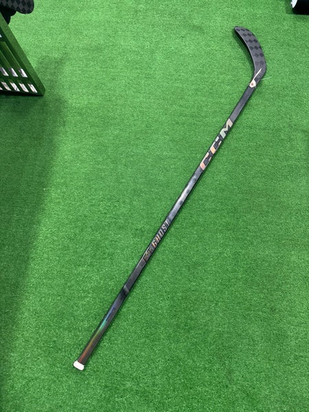 Intermediate CCM FT Ghost Hockey Stick Right Handed P28 (Used)