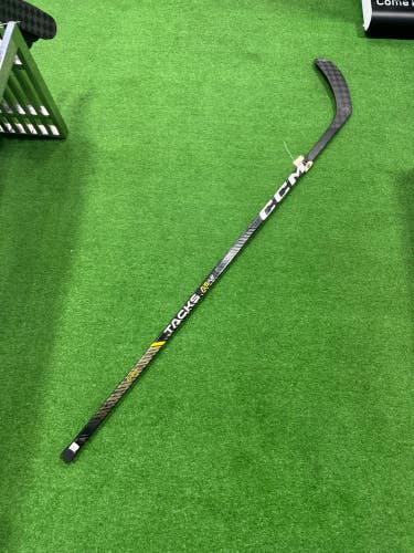Senior CCM Tacks AS-VI Hockey Stick Right Handed P29 (Used)