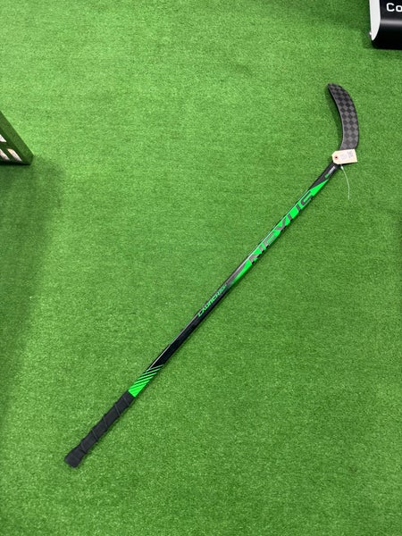 Youth Bauer Nexus Performance Hockey Stick Right Handed P28 (Used)