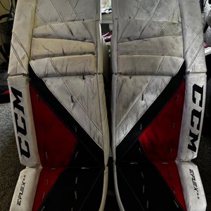 CCM Eflex 5.5 Goalie pads-Used *PRICE NEGOTIABLE*