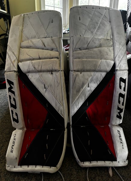 CCM Eflex 5.5 Goalie pads-Used *PRICE NEGOTIATIABLE*