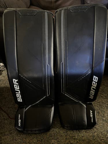 32"  Bauer Supreme M5 Pro Goalie Leg Pads  (Used)