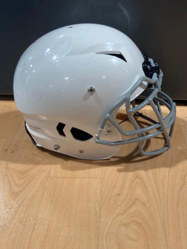 Used Youth Medium Schutt Vengeance A11 Helmet
