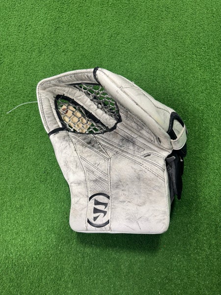 Intermediate Warrior Ritual G5 Goalie Glove Regular (Used)