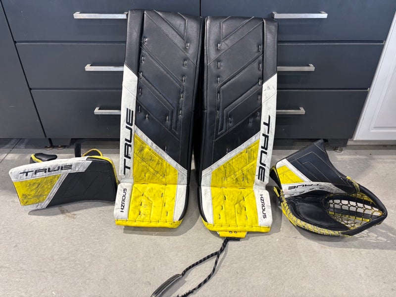 34" 2024 True Hzrdus 9X4 Regular Goalie Full Set (Used)