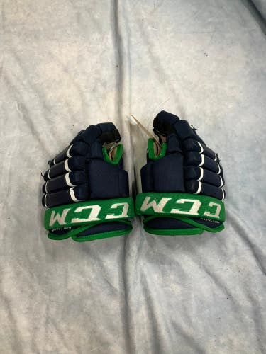Blue Junior CCM HG4PC Gloves 10" (Used)