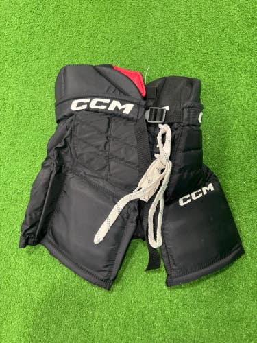 Black Youth Small CCM YFLEX Hockey Goalie Pants (Used)