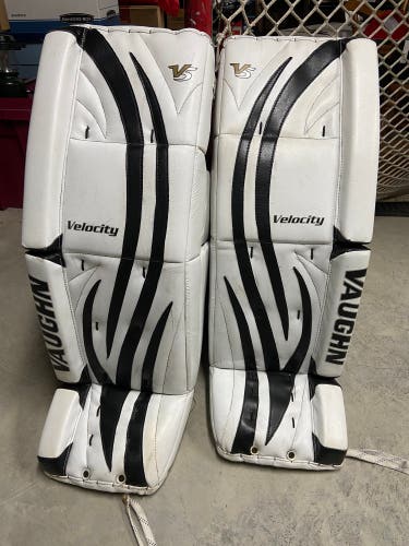 34"  Vaughn Velocity V5 Goalie Leg Pads (Used)