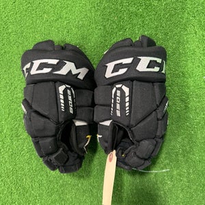 Black Junior CCM Tacks 6052 Gloves 11" (Used)