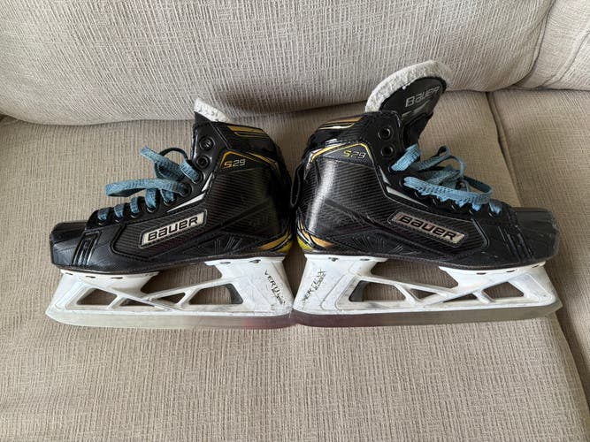 Bauer Supreme S29 Hockey Goalie Skates Regular Width Size 2 (Used)