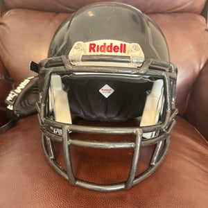 Youth Medium Riddell Victor Helmet (Used)