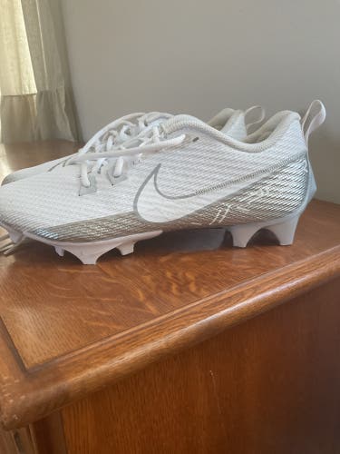 Men's  Size M 11.0 (W 12.0) Nike Low Top Vapor Edge Speed 360 Molded Cleats (Used)