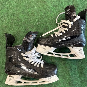 Senior Bauer Supreme Mach Hockey Skates (Fit 3) Size 9 (Used)
