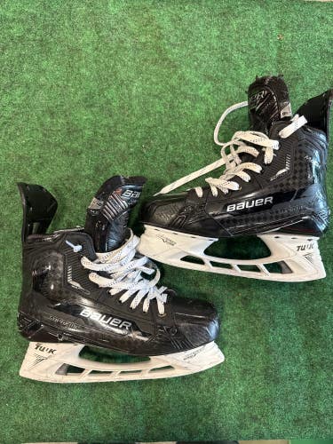 Senior Bauer Supreme Mach Hockey Skates (Fit 3) Size 9 (Used)