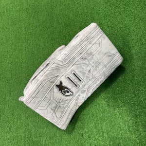 White Junior Brian's Optik X3 Goalie Blocker Regular (Used)