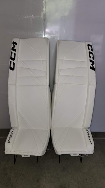34+1" CCM Eflex 6.9 Goalie Leg Pads (New)