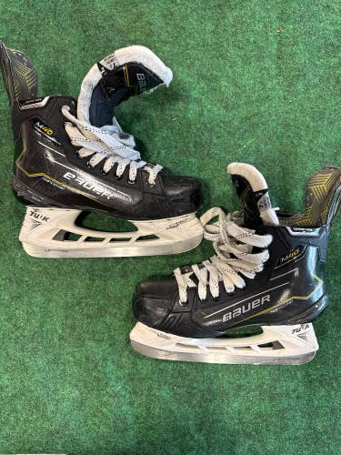Senior Bauer Supreme M40 Hockey Skates (Fit 2) Size 7.5 (Used)