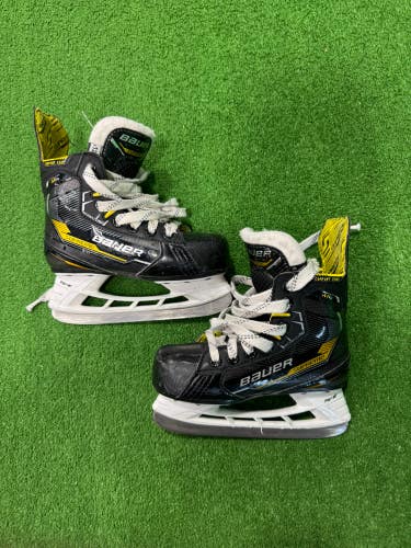 Youth Bauer Supreme M4 Hockey Skates Regular Width 12.5 (Used)