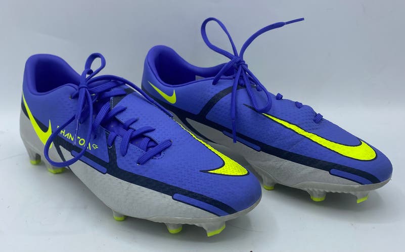 Purple Men's Size M 7.0 Nike Phantom GT2 Academy Molded Cleats