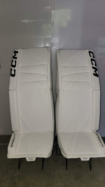 32+1" CCM Eflex 6.5 Goalie Leg Pads (New)