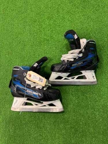 Junior Bauer GSX Hockey Goalie Skates Regular Width Size 1 (Used)