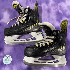 Youth Bauer Vapor 3x Hockey Skates Regular Width 13 (Used)