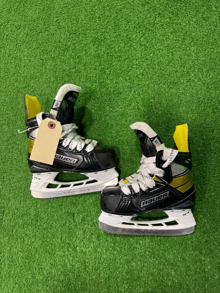 Youth Bauer Supreme 3S Hockey Skates Regular Width 10 (Used)