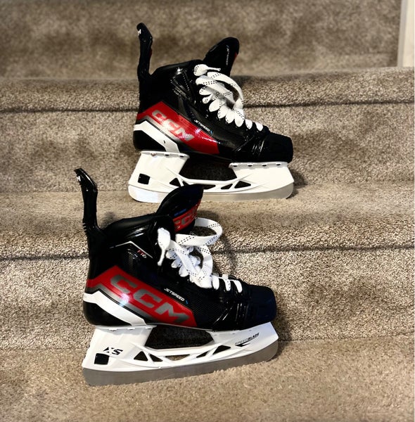2024 CCM JetSpeed FT6 Hockey Skates Regular Width   6.5 (Used)