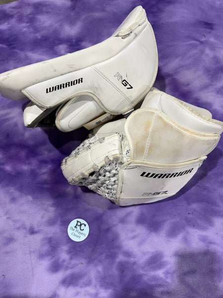 White Junior Warrior Ritual G7 Goalie Gloves & Blockers Regular (Used)