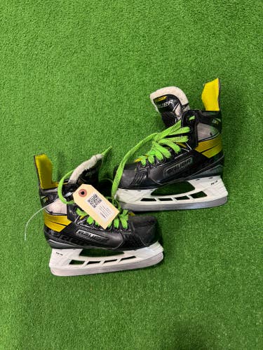 Youth Bauer Supreme 3S Hockey Skates Regular Width 13.5 (Used)