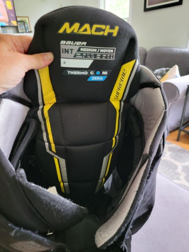 Intermediate Medium Bauer Mach Hockey Pants (Used)