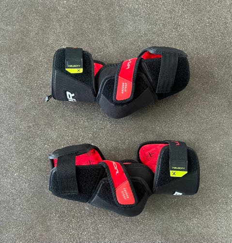 Like New Bauer Vapor Velocity Senior Size Large Hockey Elbow Pads (Check Description)