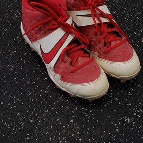 Used Under Armour GLYDE BB/SB Cleats White Junior 04 11849-S000029720