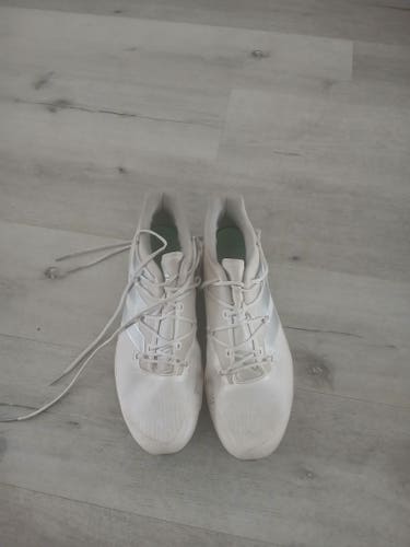 White Men's Size 13.0 (W 14.0) Adult Adidas Low Top (Used)