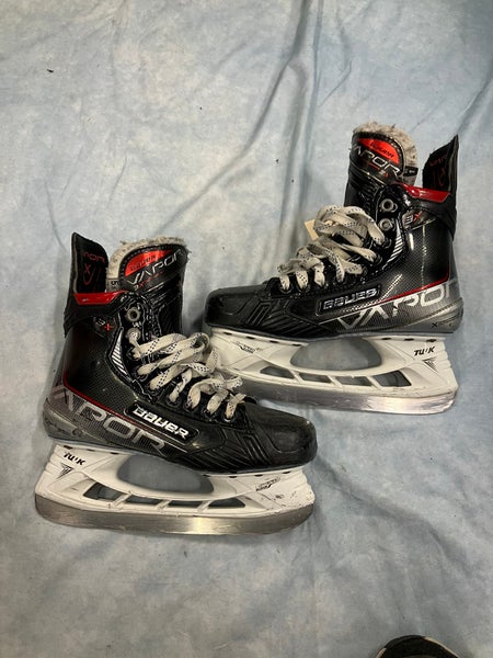 Intermediate Bauer Vapor 3X Hockey Skates Size 5.5 Fit 1 (Used)