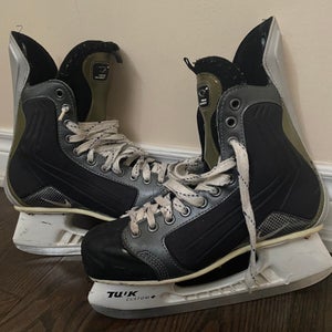 Nike Quest 4 skates size 9D