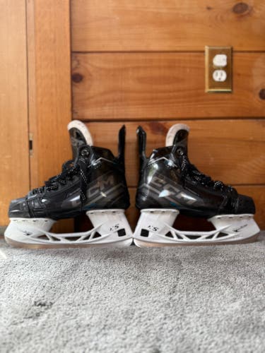 CCM JetSpeed FT675 Hockey Skates Regular Width 7 (Used)