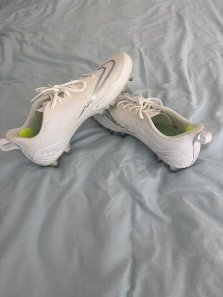 White Men's Size M 11.0 (W 12.0) Adult Nike Mid Top Huarache (Used)
