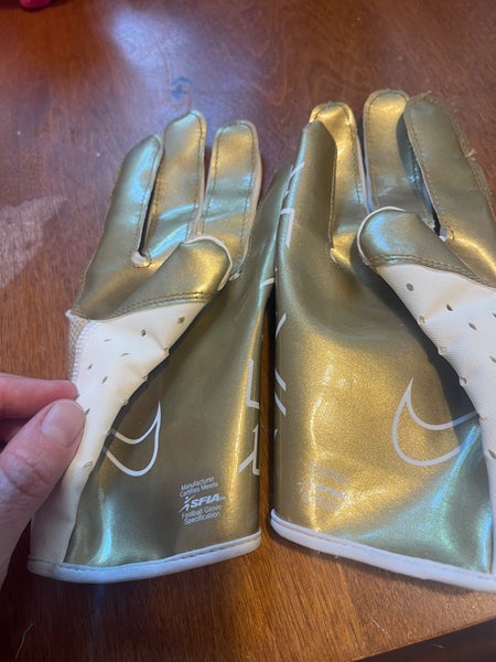 Nike football gloves