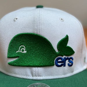 White Adult Unisex Medium/Large  Hat (Used)
