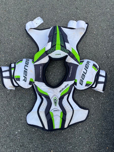 Junior Large Bauer Shoulder Pads (Used)