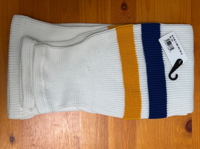 St. Louis Blues Large Senior  Knit Socks (New)