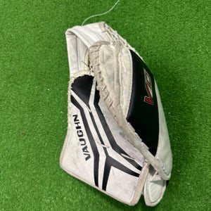 White Youth Vaughn V10 Goalie Gloves & Blockers Regular (Used)