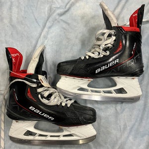 Senior Bauer Vapor 3X Pro Hockey Skates 7.5 (Used)