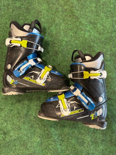 Kid's Nordica Firearrow Team 3 Ski Boots (Used) (Mondo 21.5) 255mm