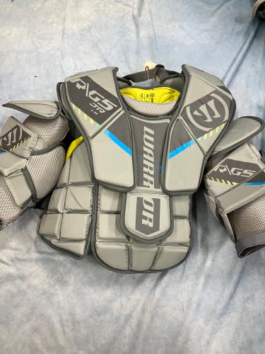 Junior Large/Extra Large Warrior Ritual G5 Goalie Chest Protector (Used)